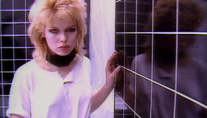 Kim Wilde – Chequered Love