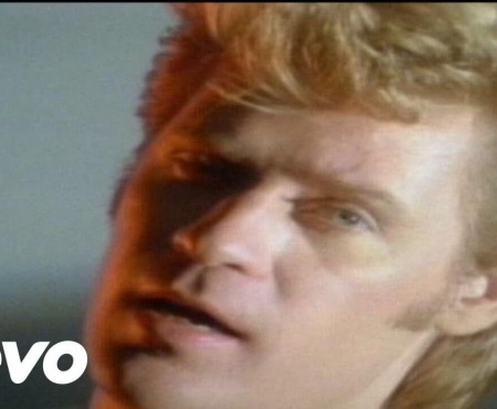 Daryl Hall & John Oates – Maneater 1982